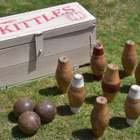 Antique Pub Skittles