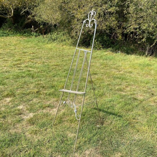 Silver Vintage Easel